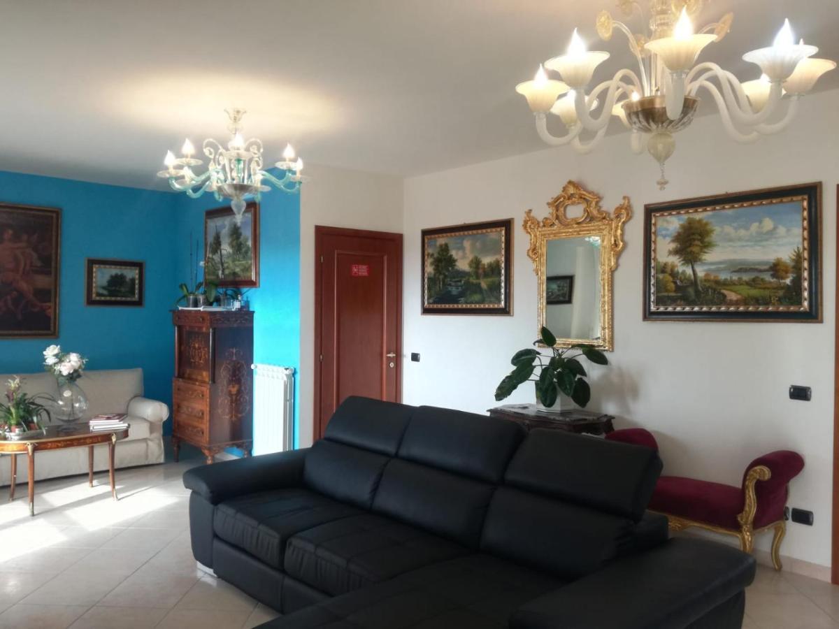 B&Byanet'S Beautiful House Civitavecchia Exterior foto